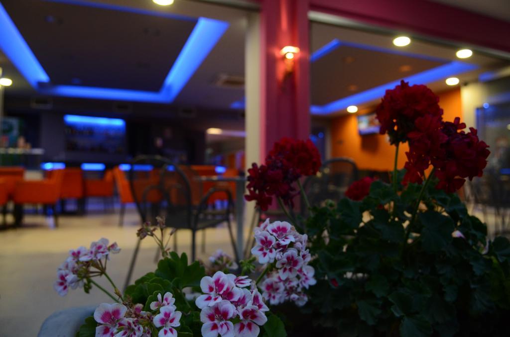 Papanikolaou Rooms Neochori  Ngoại thất bức ảnh